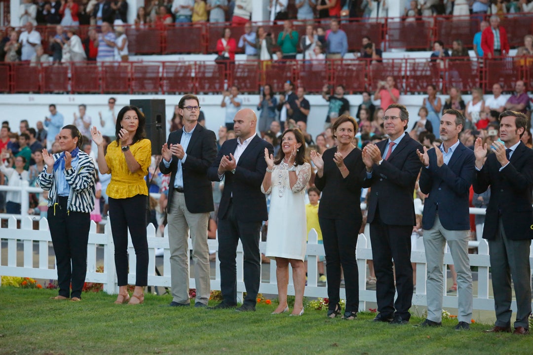 Richard Howley, montando a 'Dolores', se adjudicó este domingo la victoria del Gran Premio del CSIO de Gijón para sumar la quinta victoria irlandesa en las trece pruebas disputas desde el pasado miércoles