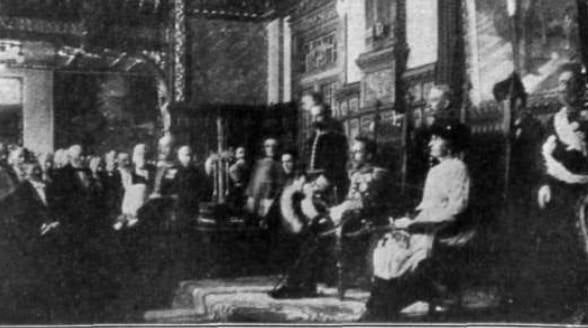 En los actos de coronación canónica de Covadonga -el ocho de septiembre ya se llevaba celebrando más tiempo-, realizados en 1918 ante la presencia de los reyes de España, subyacieron razones históricas que hoy, un siglo después y con un sencillo acceso a las hemerotecas digitales, son fáciles de comprender