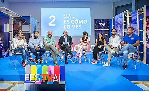 Un momento de la presentación de la nueva temporada de La 2 en el FesTVal de VItoria.