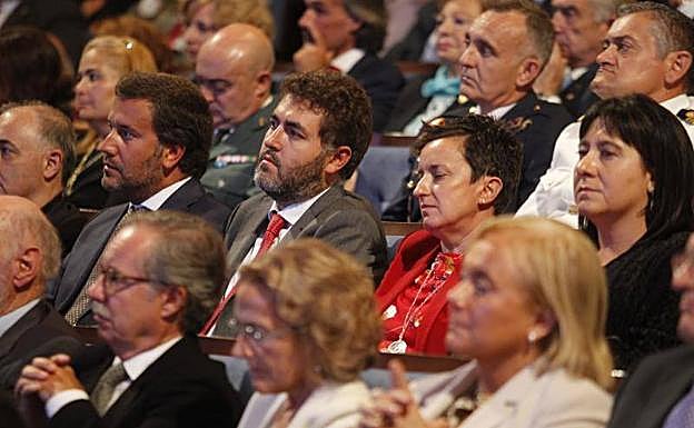 Público en el acto de entrega de las Medallas de Asturias. 