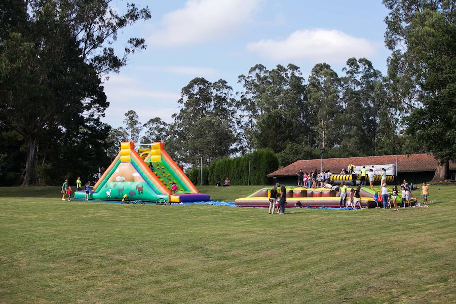 Arrancan los festejos en la localidad con atracciones para los más pequeños. Las celebraciones continuarán durante todo el fin de semana.