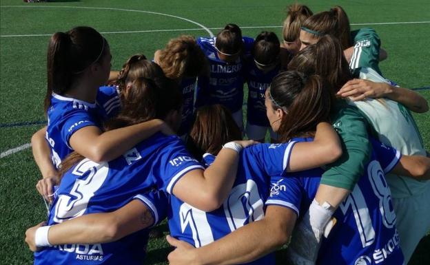 El Real Oviedo femenino se estrena en el Díaz Vega