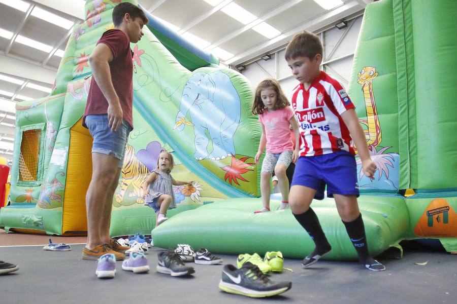 El club se llenó de múltiples juegos para los más pequeños.