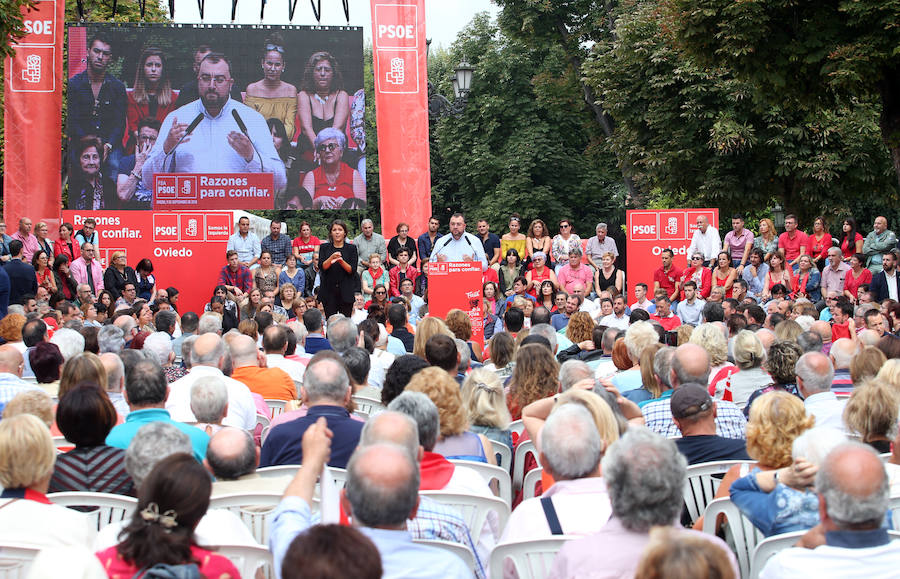 El presidente del Gobierno anuncia en el Principado un plan de choque contra el desempleo juvenil.