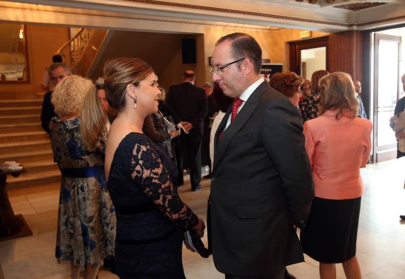 El público del Campoamor recibió con expectación y aplausos la obra de Jorge Muñiz con libreto de Javier Almuzara basada en el drama de Lope de Vega.