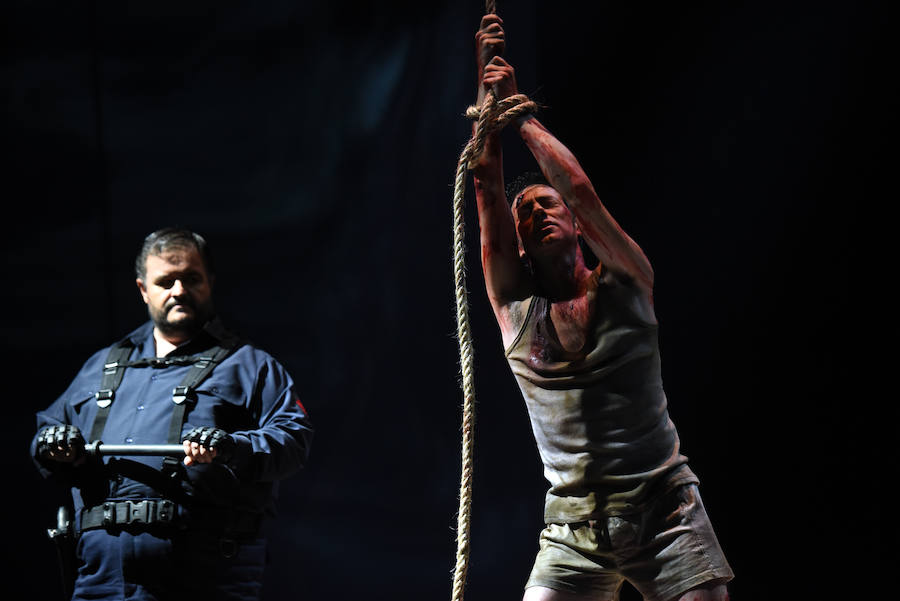 El público del Campoamor recibió con expectación y aplausos la obra de Jorge Muñiz con libreto de Javier Almuzara basada en el drama de Lope de Vega.