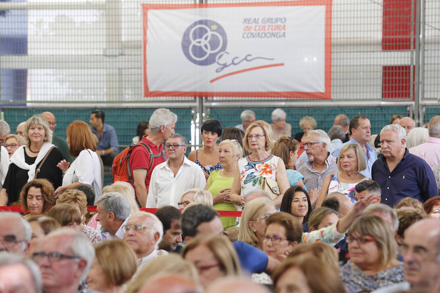 Los premiados pusieron el acento en el «ambiente alegre y familiar que caracterizaba a la entidad durante los primeros años.