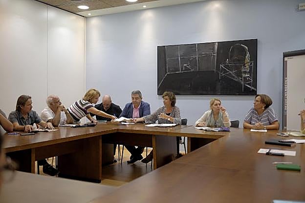 Montserrat López y Esteban Aparicio se quedaron solos en el Consejo de Cooperación. 
