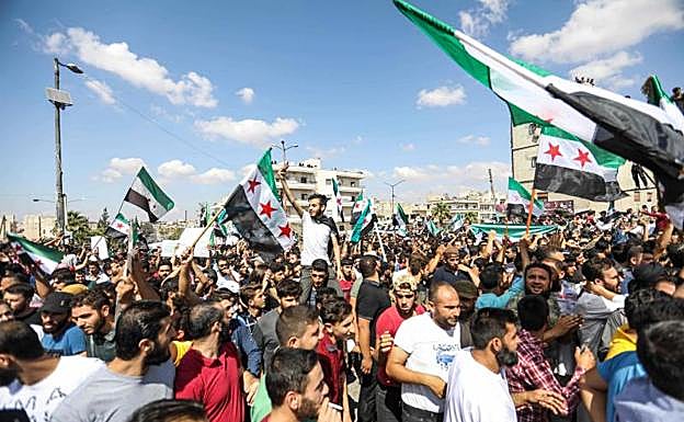 Manifestación en Idlib contra el Gobierno sirio.