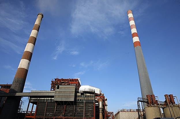 Instalaciones de la central térmica de Aboño. 