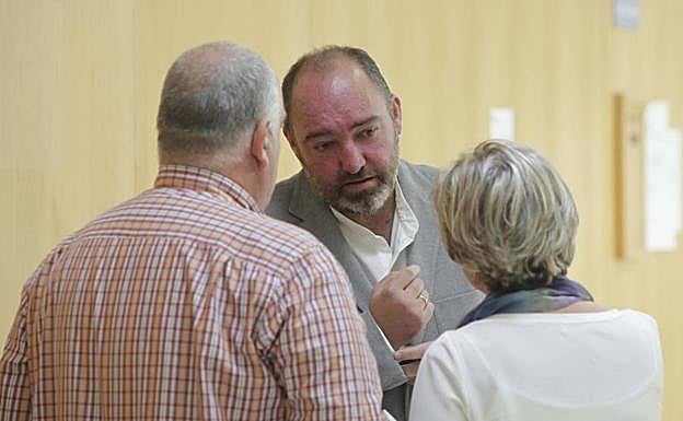 La Audiencia remite al abogado de Grueso al Colegio de Abogados para presentar su renuncia
