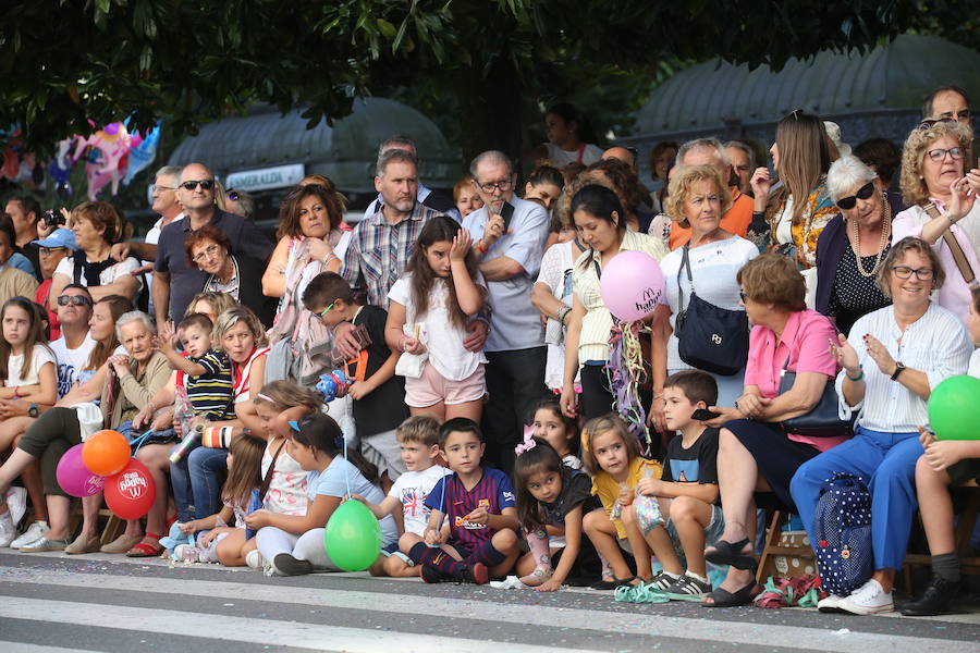 Fotos: ¿Estuviste en el desfile del Día de América en Asturias 2018? ¡Búscate!