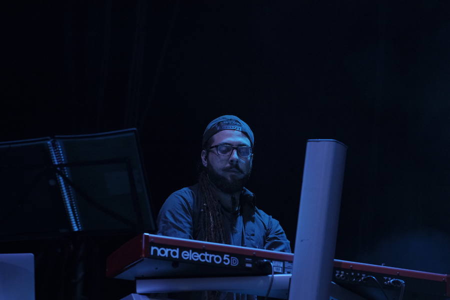 La banda interpretó sus clásicos en la Catedral e hizo vibrar y bailar al público por San Mateo