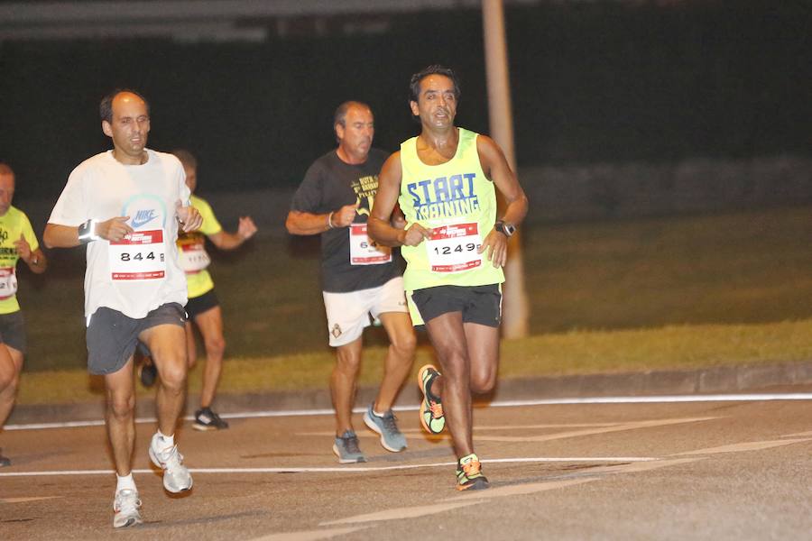 Fotos: ¿Estuviste en la EdP Carrera Nocturna Gijón 10 k? ¡Búscate!