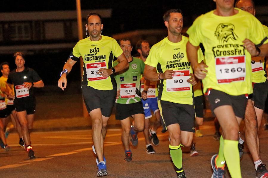 Fotos: ¿Estuviste en la EdP Carrera Nocturna Gijón 10 k? ¡Búscate!