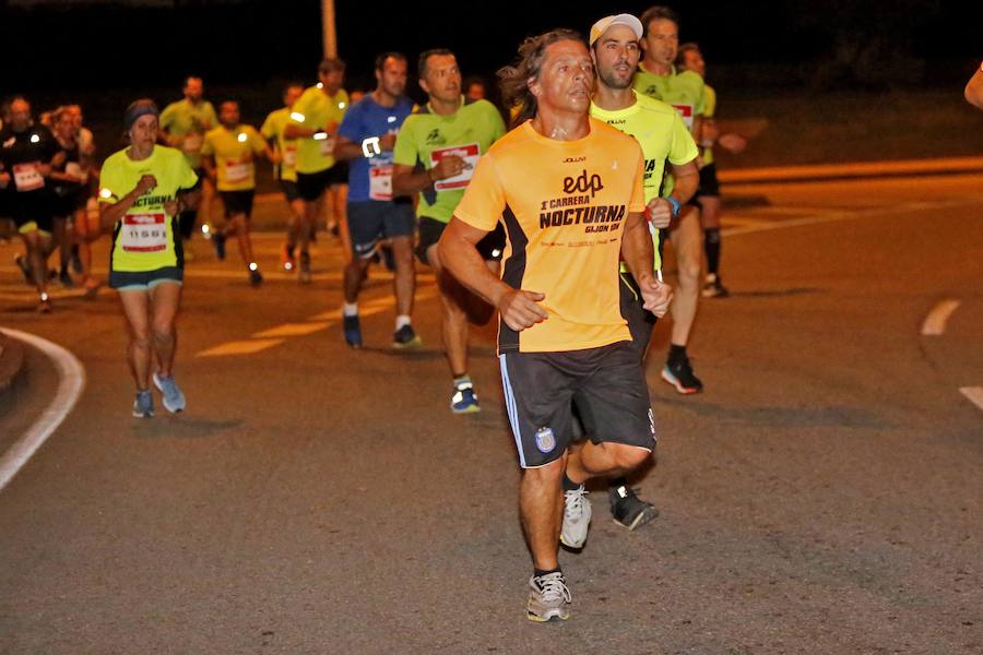 Fotos: ¿Estuviste en la EdP Carrera Nocturna Gijón 10 k? ¡Búscate!