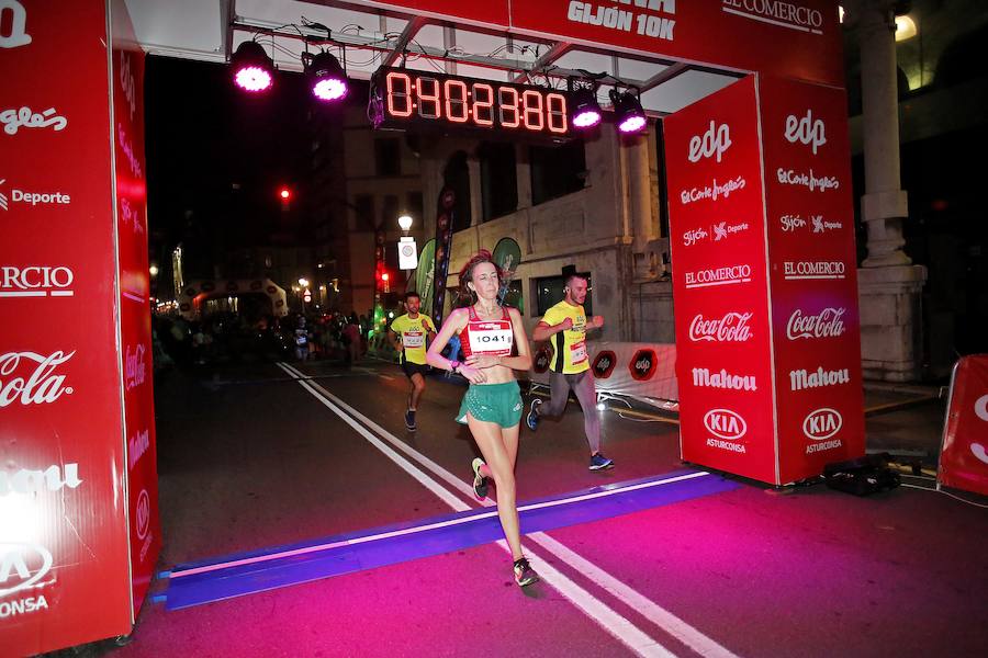 Fotos: ¿Estuviste en la EdP Carrera Nocturna Gijón 10 k? ¡Búscate!