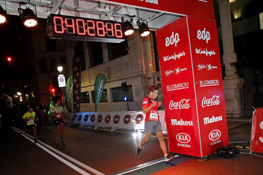 Fotos: ¿Estuviste en la EdP Carrera Nocturna Gijón 10 k? ¡Búscate!