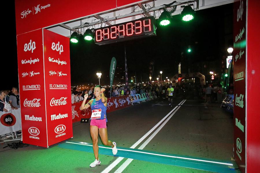 Fotos: ¿Estuviste en la EdP Carrera Nocturna Gijón 10 k? ¡Búscate!