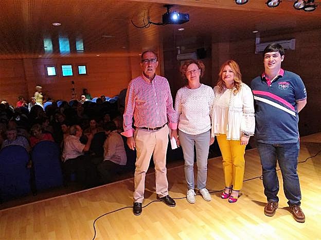Tino Sierra, Mercedes Toraño, Patricia Míriam Martínez y Jorge Álvarez ayer, en la presentación de los actos de octubre. 