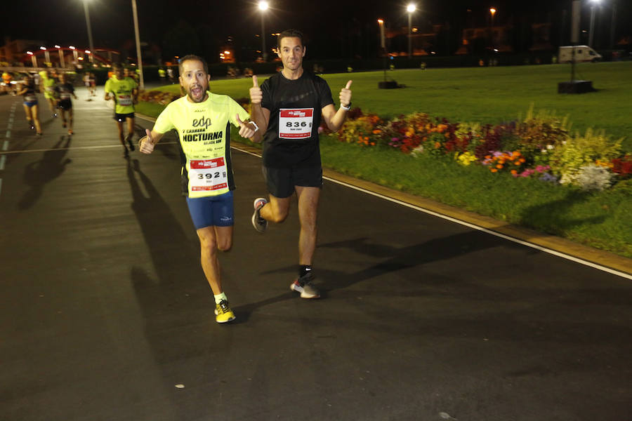Fotos: ¿Estuviste en la EdP Carrera Nocturna Gijón 10 k? ¡Búscate! (2)