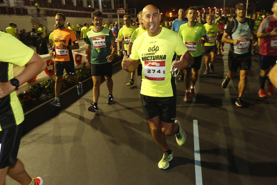 Fotos: ¿Estuviste en la EdP Carrera Nocturna Gijón 10 k? ¡Búscate! (2)