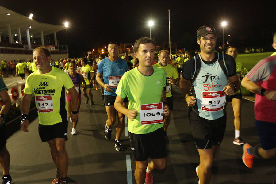 Fotos: ¿Estuviste en la EdP Carrera Nocturna Gijón 10 k? ¡Búscate! (2)