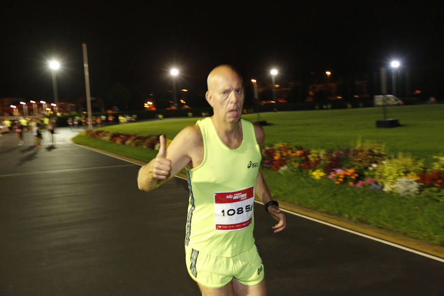 Fotos: ¿Estuviste en la EdP Carrera Nocturna Gijón 10 k? ¡Búscate! (2)