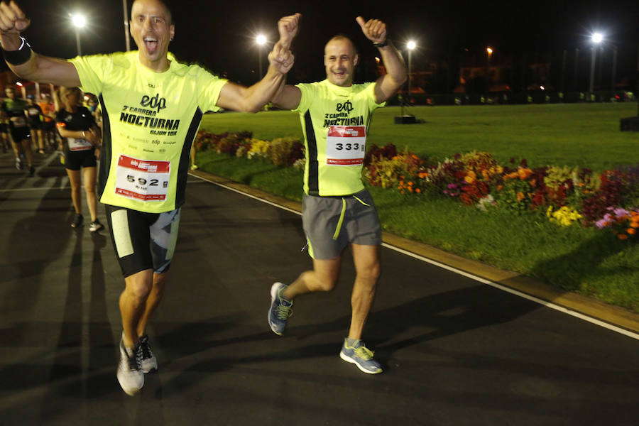 Fotos: ¿Estuviste en la EdP Carrera Nocturna Gijón 10 k? ¡Búscate! (2)