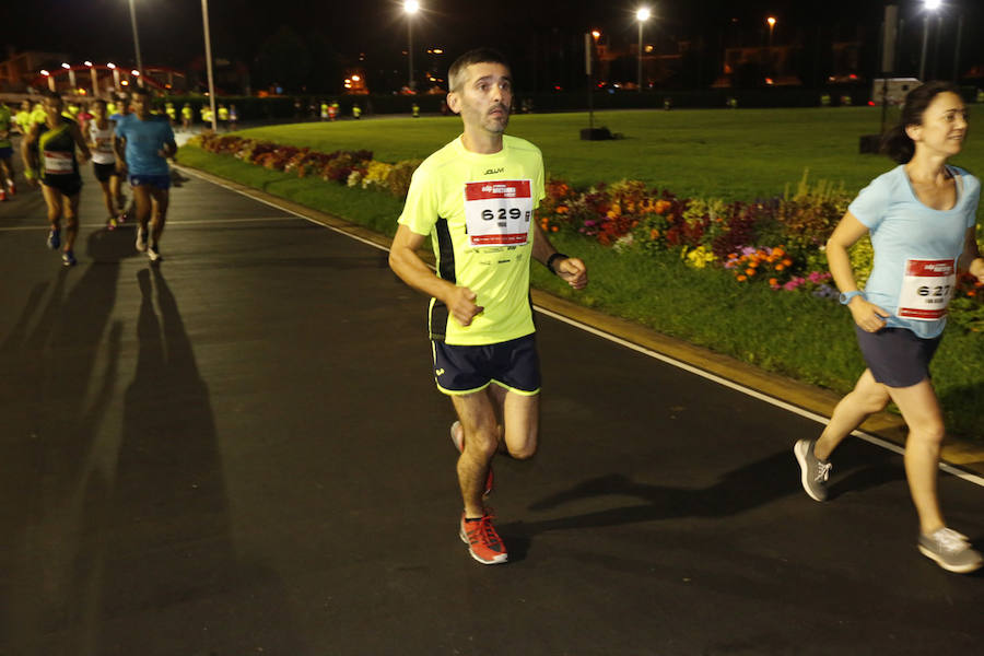 Fotos: ¿Estuviste en la EdP Carrera Nocturna Gijón 10 k? ¡Búscate! (2)