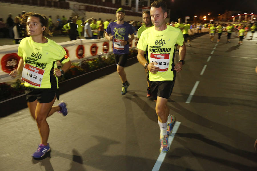 Fotos: ¿Estuviste en la EdP Carrera Nocturna Gijón 10 k? ¡Búscate! (2)