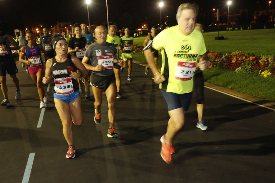Fotos: ¿Estuviste en la EdP Carrera Nocturna Gijón 10 k? ¡Búscate! (2)