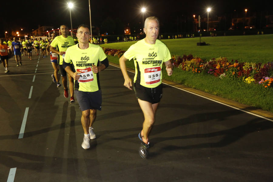 Fotos: ¿Estuviste en la EdP Carrera Nocturna Gijón 10 k? ¡Búscate! (2)