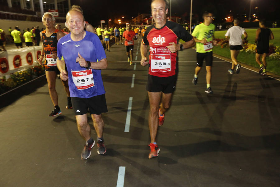 Fotos: ¿Estuviste en la EdP Carrera Nocturna Gijón 10 k? ¡Búscate! (2)