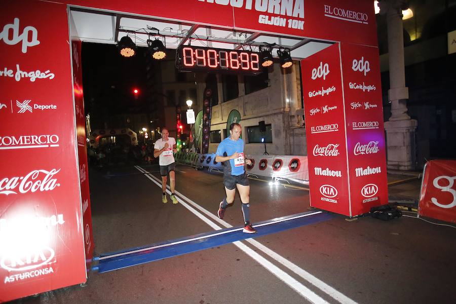  Carrera Nocturna Gijón 10K  Moha Bakkali y Esther Álvarez se impusieron en la prueba. 