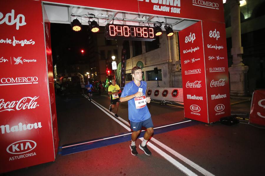  Carrera Nocturna Gijón 10K  Moha Bakkali y Esther Álvarez se impusieron en la prueba. 