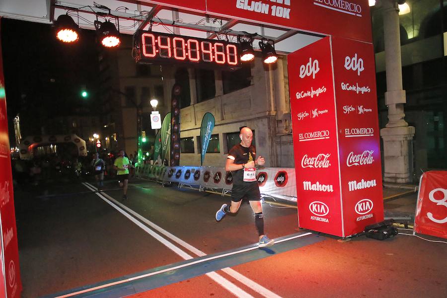  Carrera Nocturna Gijón 10K  Moha Bakkali y Esther Álvarez se impusieron en la prueba. 