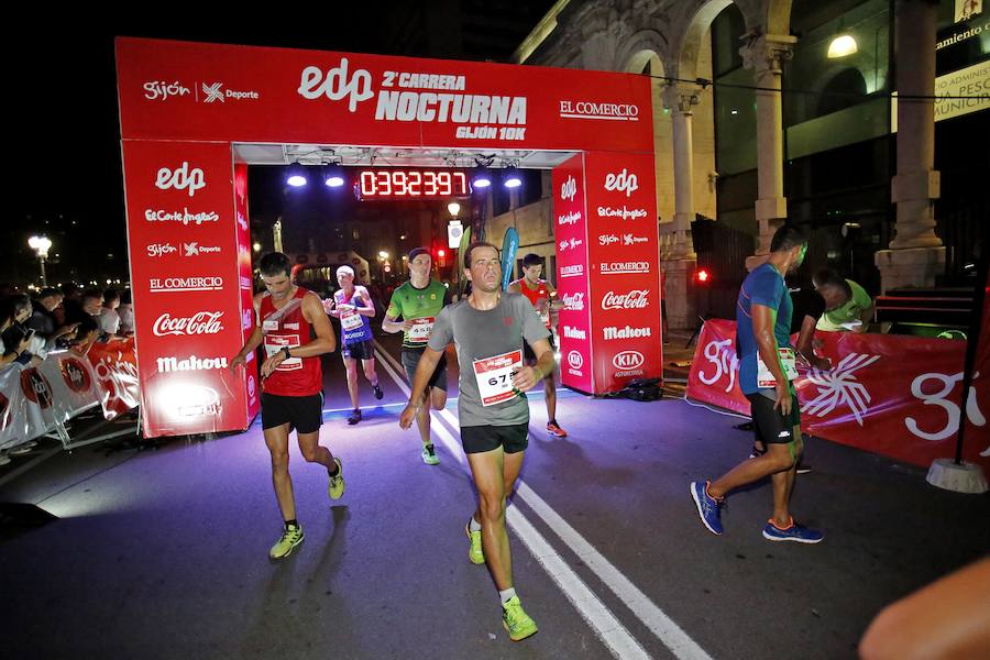  Carrera Nocturna Gijón 10K  Moha Bakkali y Esther Álvarez se impusieron en la prueba. 