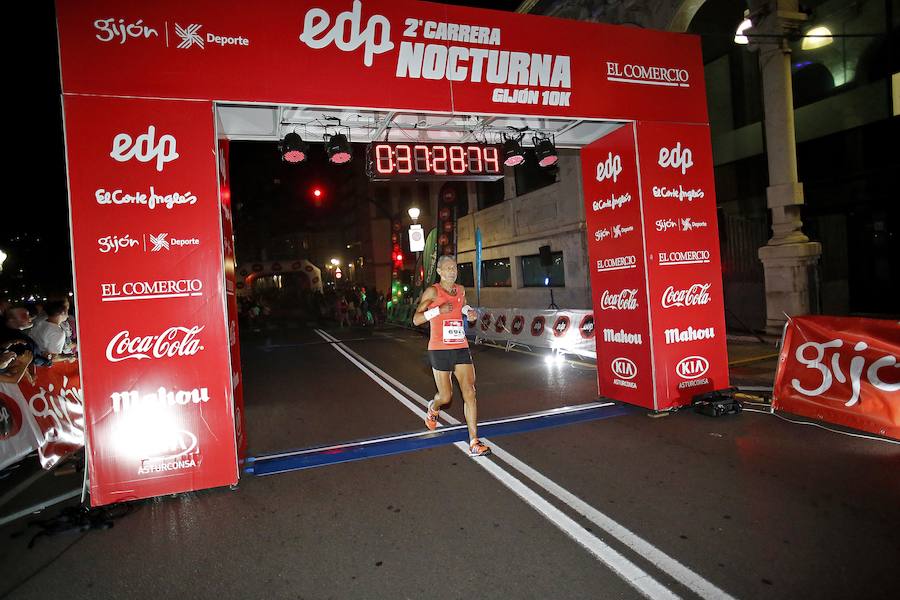 Carrera Nocturna Gijón 10K  Moha Bakkali y Esther Álvarez se impusieron en la prueba. 