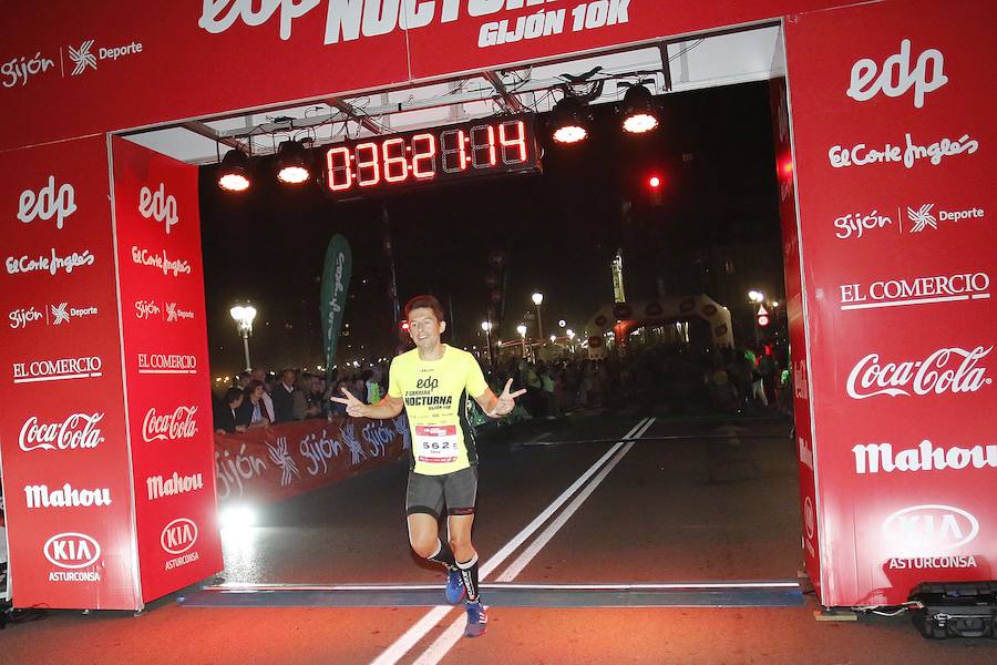  Carrera Nocturna Gijón 10K  Moha Bakkali y Esther Álvarez se impusieron en la prueba. 