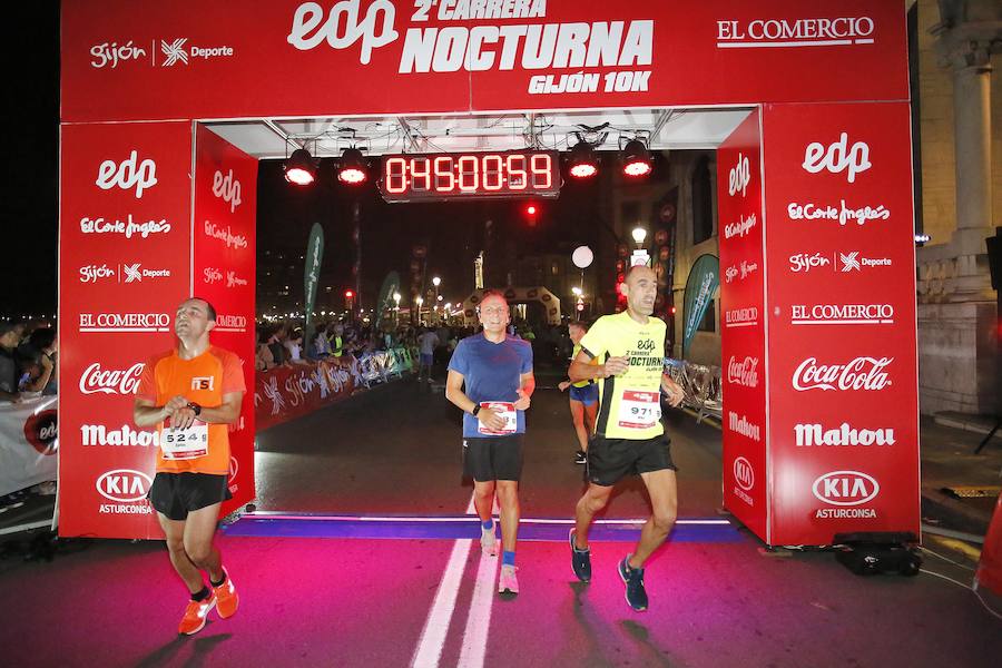  Carrera Nocturna Gijón 10K  Moha Bakkali y Esther Álvarez se impusieron en la prueba. 