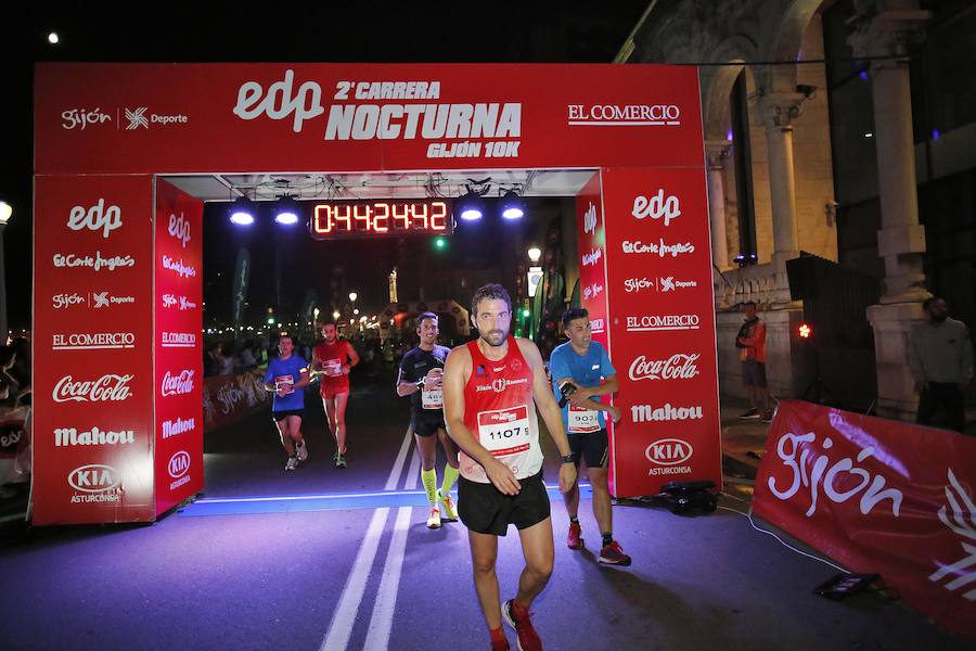  Carrera Nocturna Gijón 10K  Moha Bakkali y Esther Álvarez se impusieron en la prueba. 