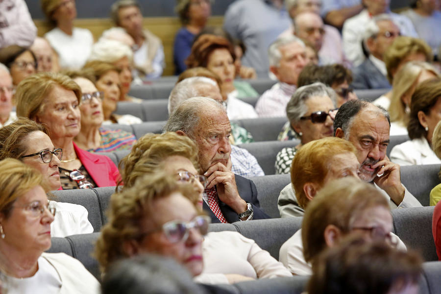 La institución ensalza a Torcuato Fernández-Miranda en sus nuevos locales