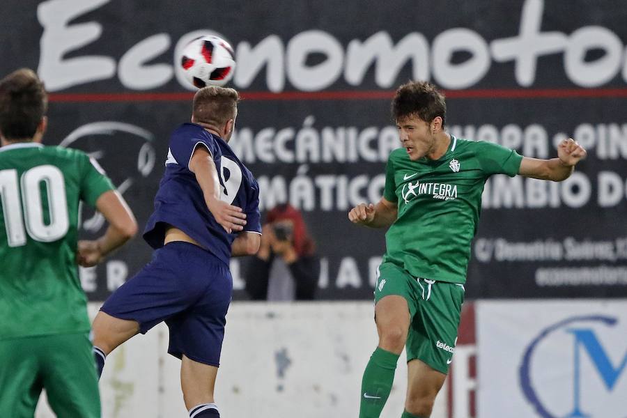 Fotos: El Marino 0-2 Sporting B, en imágenes