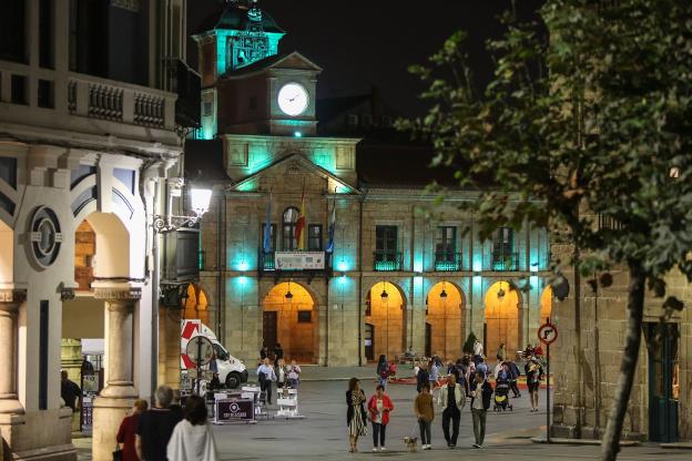 El Ayuntamiento se tiñe de verde