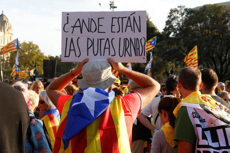 180.000 personas han acudido a la manifestación de Barcelona para conmemorar el primer aniversario del 1-O, según la Guardia Urbana