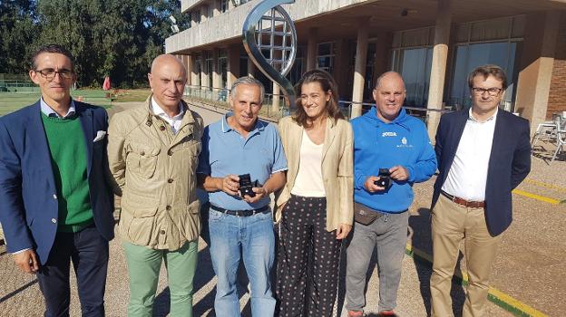 Dos insignias de plata en el Club de Tenis Avilés
