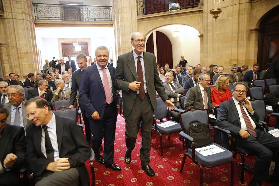 El acto conmemorativo se ha celebrado en el Hotel Reconquista con una conferencia del profesor Avelino Corma, miembro del Consejo Científico Asesor de la empresa y premio Príncipe de Asturias de Investigación Científica y Técnica en 2014