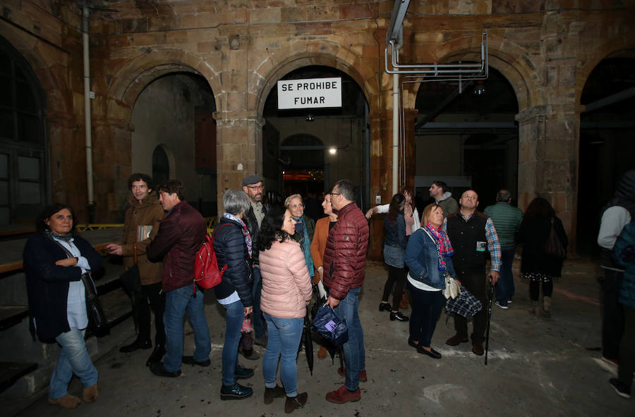 El monasterio de Las Pelayas, la fábrica de La Vega y San Juan el Real registraron colas de gente a pesar del mal tiempo.