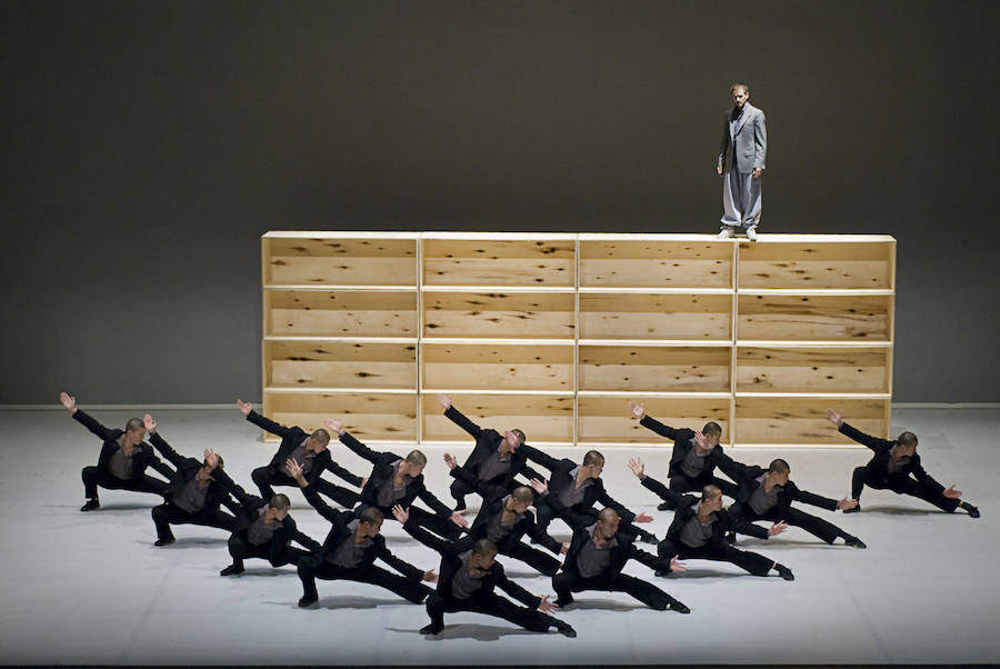 Una veintena de monjes del templo Shaolin se suben a las tablas del coliseo gijonés, en un espectáculo incluido en el ciclo Danza Xixón 2018